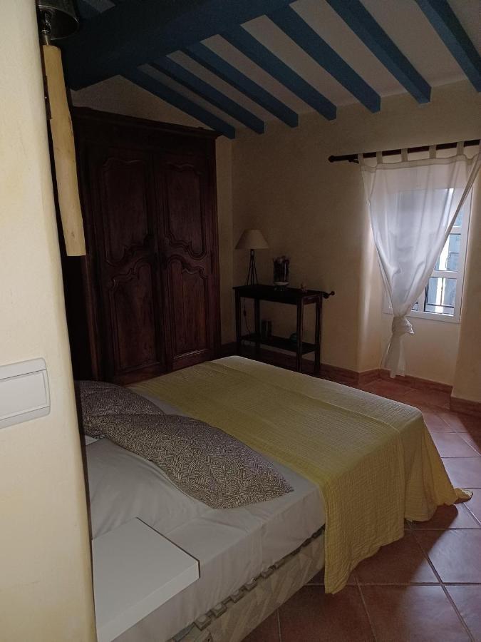 Hotel Le Logis De Saint-Antoine Bagnols-en-Forêt Zewnętrze zdjęcie